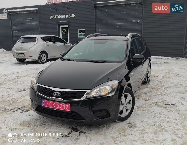 Универсал Kia Ceed 2010 в Каменском