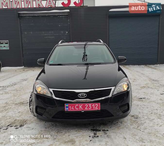 Универсал Kia Ceed 2010 в Каменском