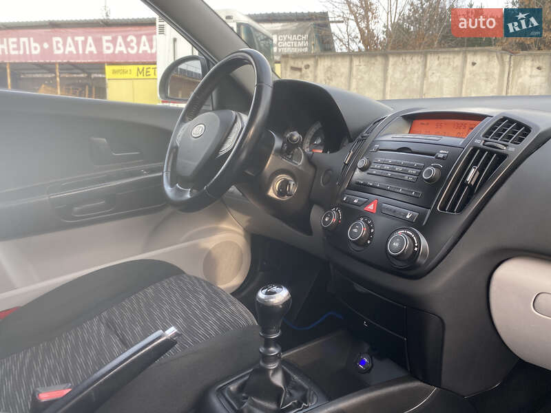 Универсал Kia Ceed 2009 в Белой Церкви