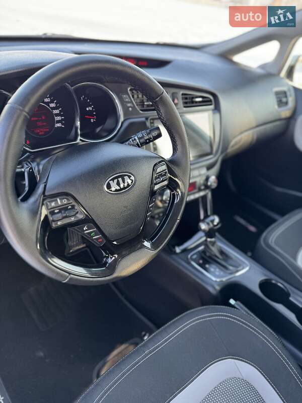 Хетчбек Kia Ceed 2015 в Києві фото 15 Хетчбек Kia Ceed 2015 в Києві