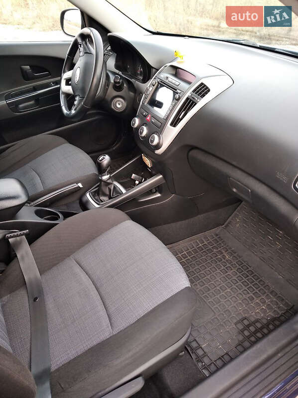 Універсал Kia Ceed 2011 в Києві