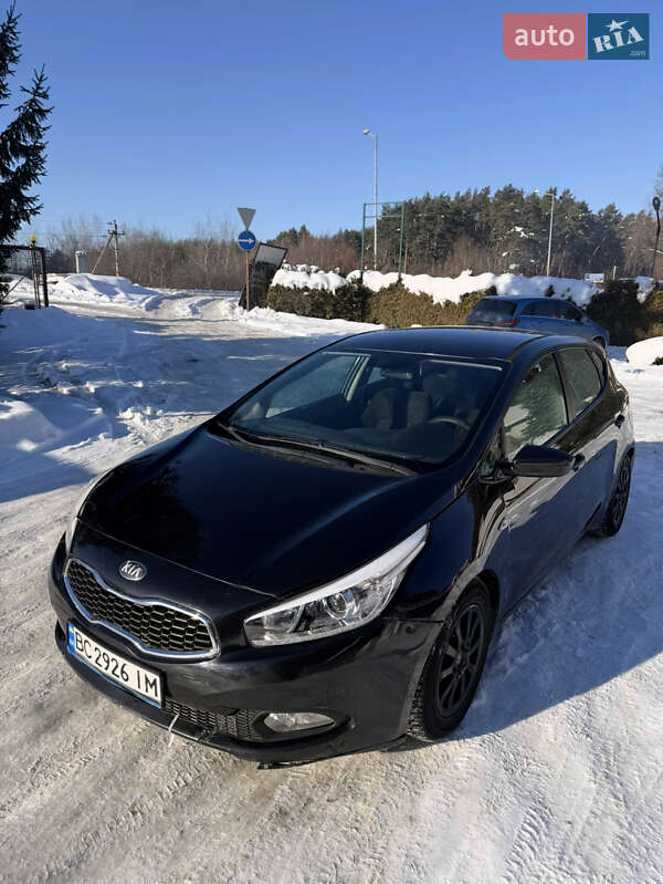 Хетчбек Kia Ceed 2013 в Львові