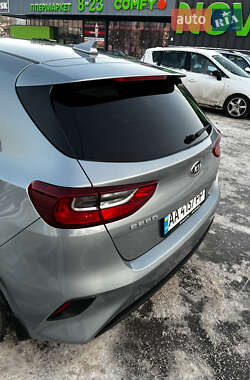 Хэтчбек Kia Ceed 2019 в Киеве