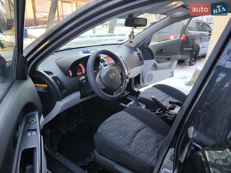 Універсал Kia Ceed 2009 в Харкові