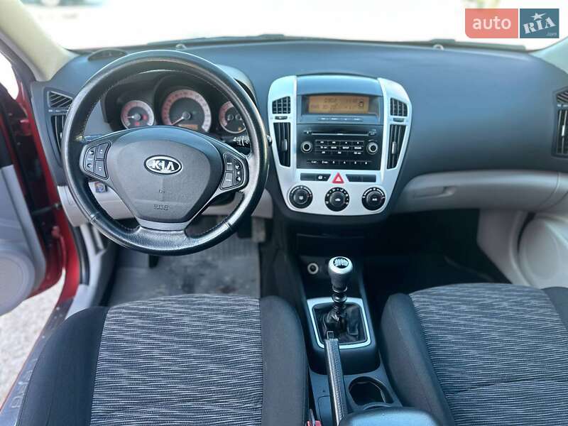 Хетчбек Kia Ceed 2007 в Хмельницькому