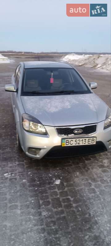 Хетчбек Kia Ceed 2011 в Жовкві