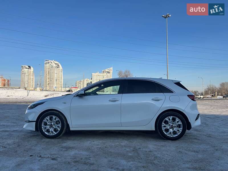 Хетчбек Kia Ceed 2022 в Києві фото 10 Хетчбек Kia Ceed 2022 в Києві