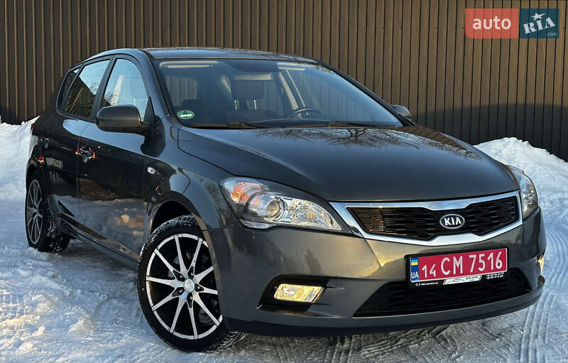 Хэтчбек Kia Ceed 2010 в Дрогобыче