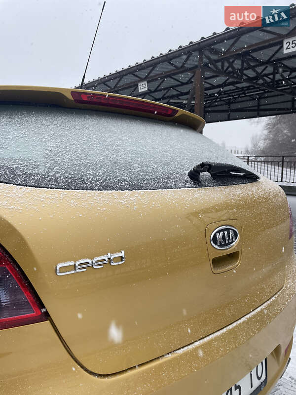 Хэтчбек Kia Ceed 2009 в Одессе фото 3 Хэтчбек Kia Ceed 2009 в Одессе