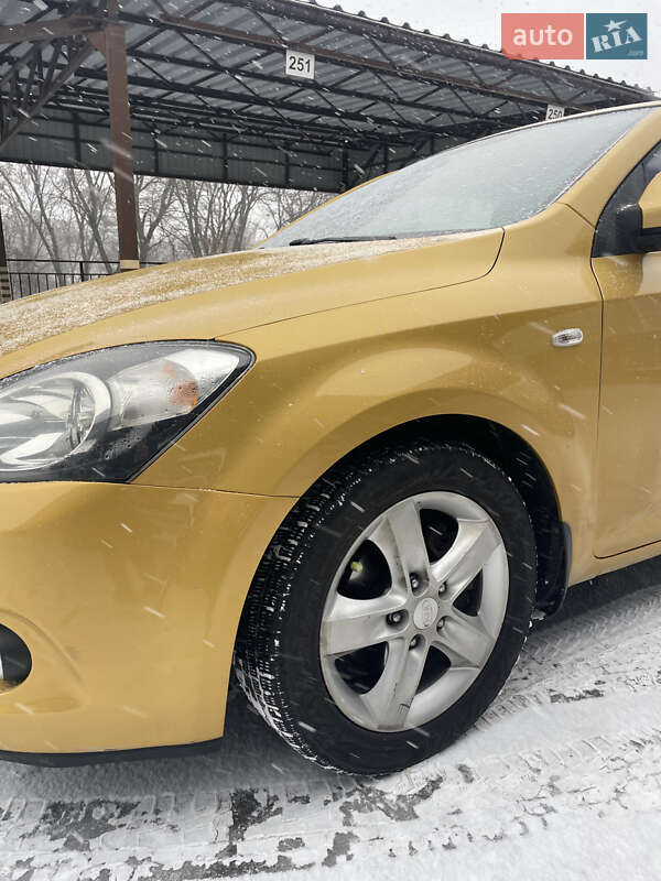 Хэтчбек Kia Ceed 2009 в Одессе фото 11 Хэтчбек Kia Ceed 2009 в Одессе