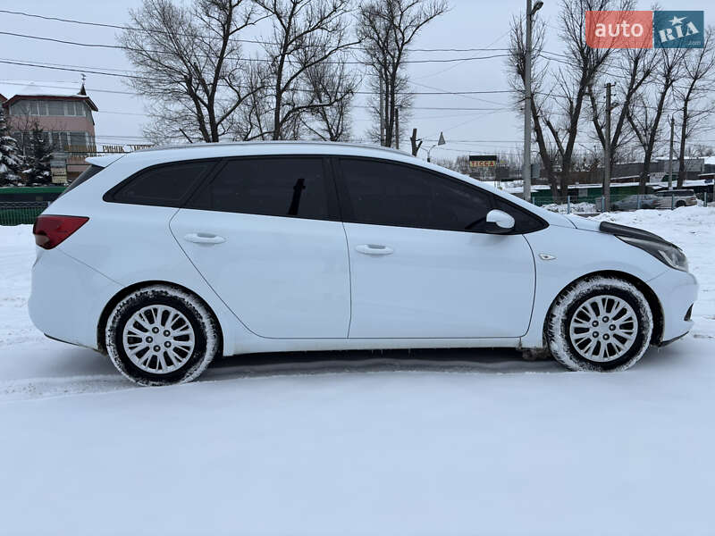 Универсал Kia Ceed 2015 в Хмельницком