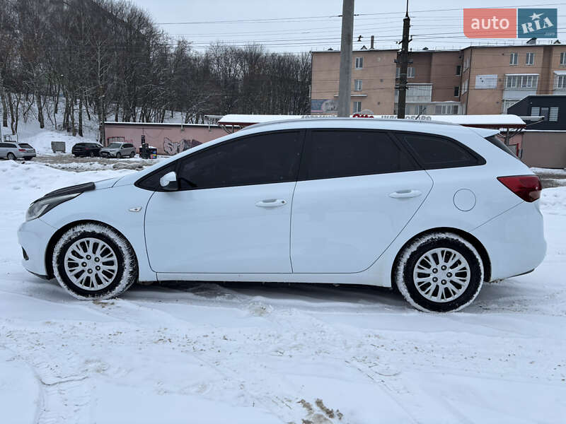 Универсал Kia Ceed 2015 в Хмельницком
