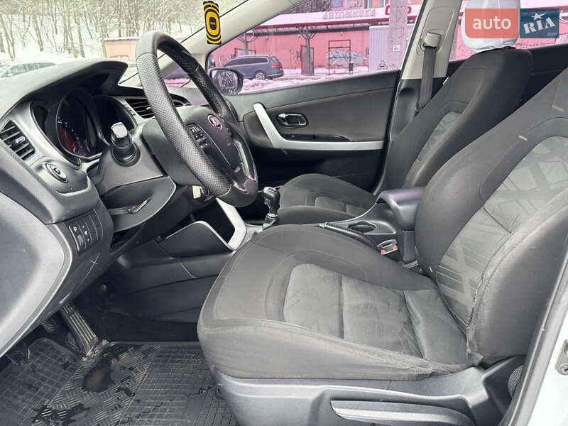 Универсал Kia Ceed 2015 в Хмельницком