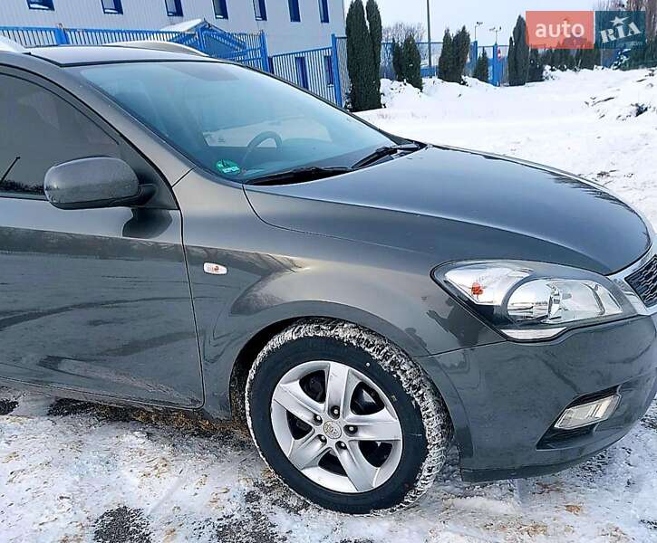 Универсал Kia Ceed 2009 в Днепре фото Универсал Kia Ceed 2009 в Днепре