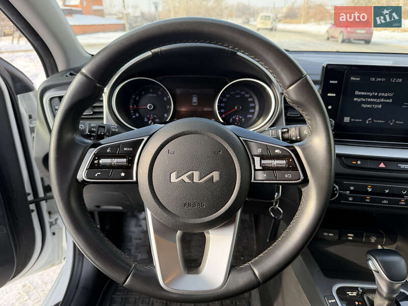Универсал Kia Ceed 2023 в Киеве фото 11 Универсал Kia Ceed 2023 в Киеве