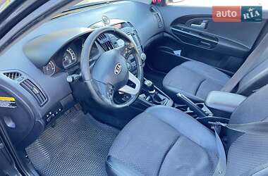 Хэтчбек Kia Ceed 2010 в Хмельницком