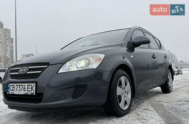 Универсал Kia Ceed 2008 в Киеве