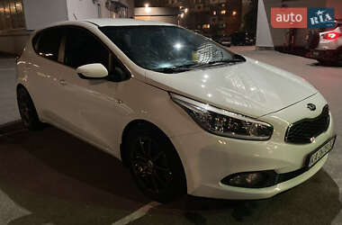 Хэтчбек Kia Ceed 2013 в Киеве