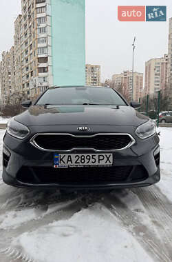 Универсал Kia Ceed 2021 в Киеве