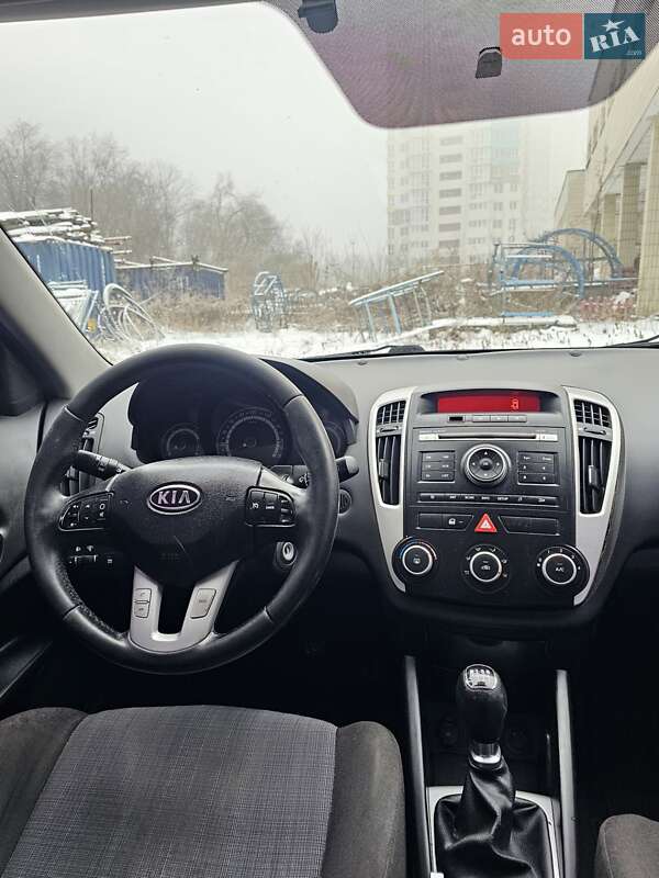 Універсал Kia Ceed 2010 в Києві