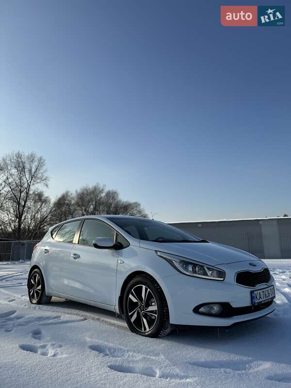 Хетчбек Kia Ceed 2015 в Києві фото 34 Хетчбек Kia Ceed 2015 в Києві