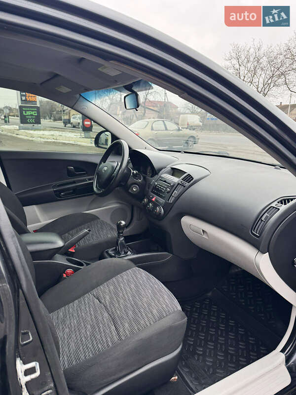 Хетчбек Kia Ceed 2008 в Одесі