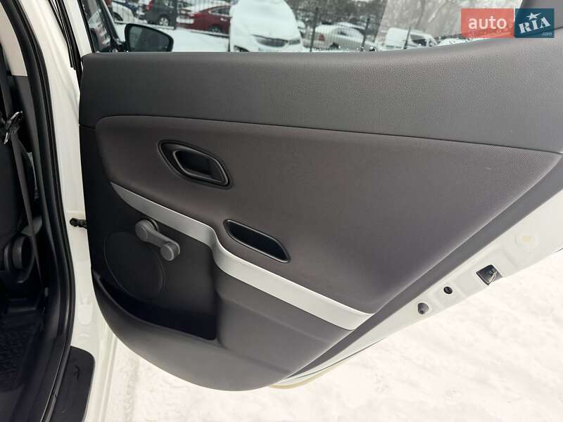 Хэтчбек Kia Ceed 2016 в Киеве