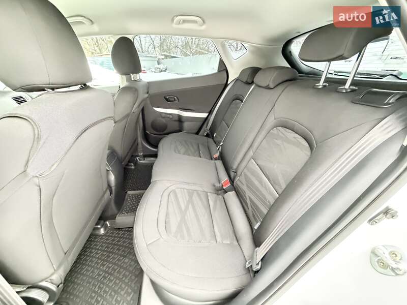 Хэтчбек Kia Ceed 2016 в Киеве