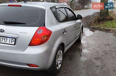 Хэтчбек Kia Ceed 2008 в Прилуках