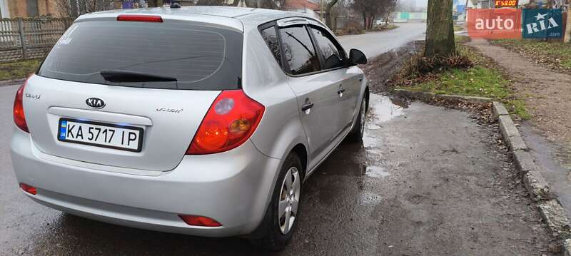 Хетчбек Kia Ceed 2008 в Прилуках фото 7 Хетчбек Kia Ceed 2008 в Прилуках