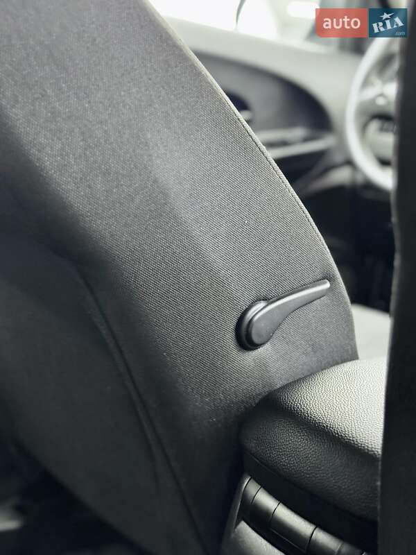 Универсал Kia Ceed 2013 в Стрые