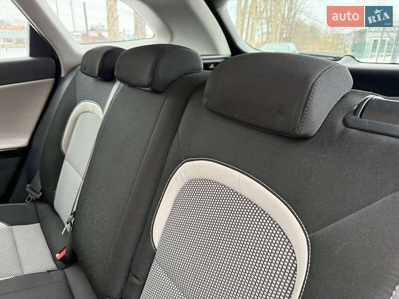 Универсал Kia Ceed 2013 в Стрые