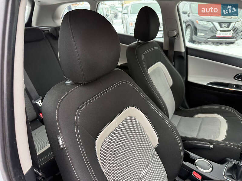 Универсал Kia Ceed 2013 в Стрые