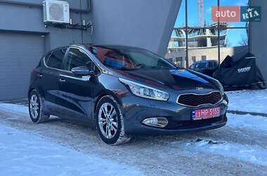 Хэтчбек Kia Ceed 2012 в Львове