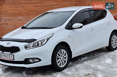 Хетчбек Kia Ceed 2015 в Києві