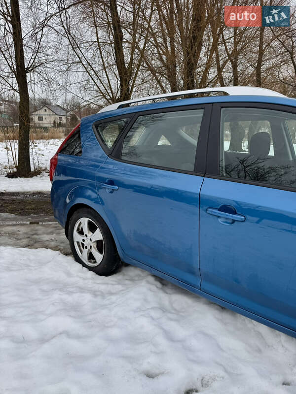Універсал Kia Ceed 2012 в Острозі фото 3 Універсал Kia Ceed 2012 в Острозі
