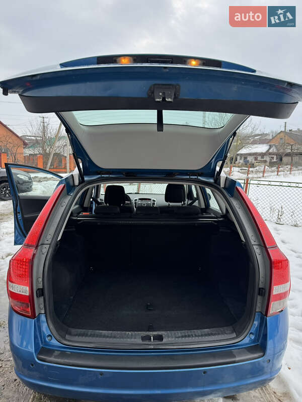 Універсал Kia Ceed 2012 в Острозі фото 17 Універсал Kia Ceed 2012 в Острозі