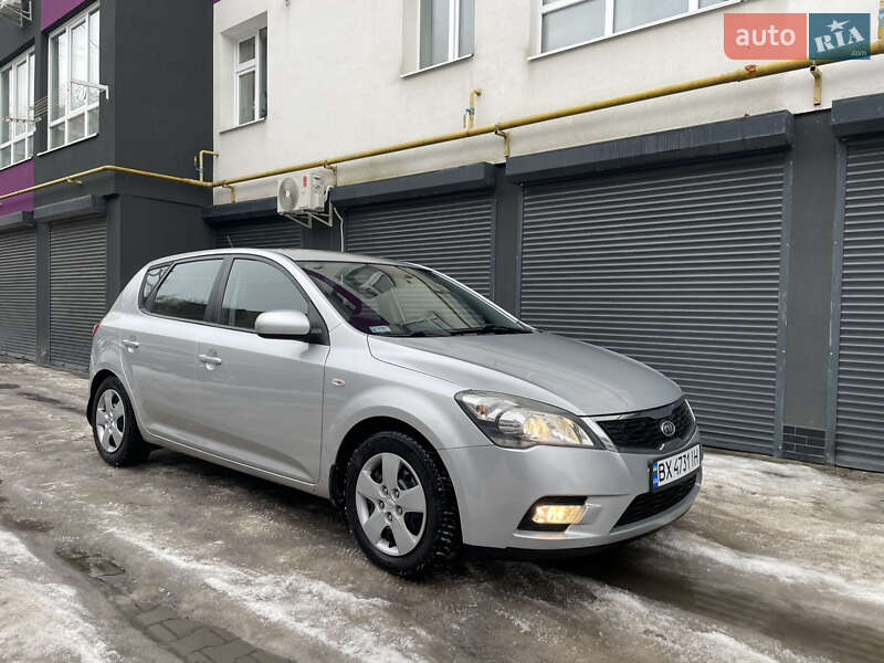 Хетчбек Kia Ceed 2009 в Хмельницькому фото 7 Хетчбек Kia Ceed 2009 в Хмельницькому