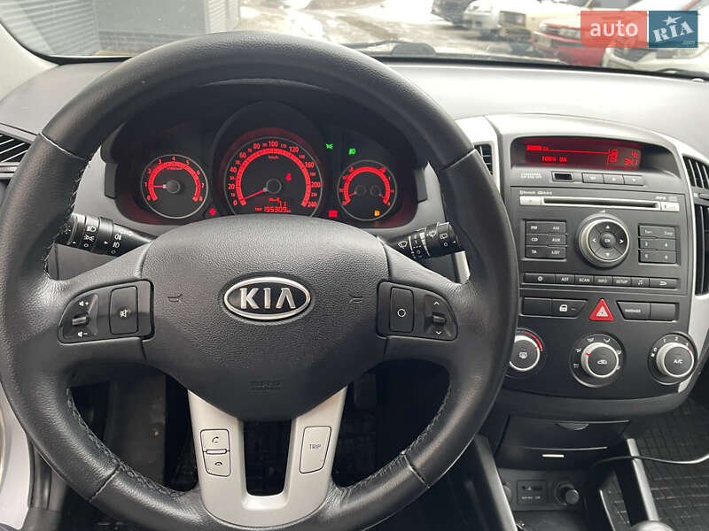 Хетчбек Kia Ceed 2009 в Хмельницькому фото 14 Хетчбек Kia Ceed 2009 в Хмельницькому