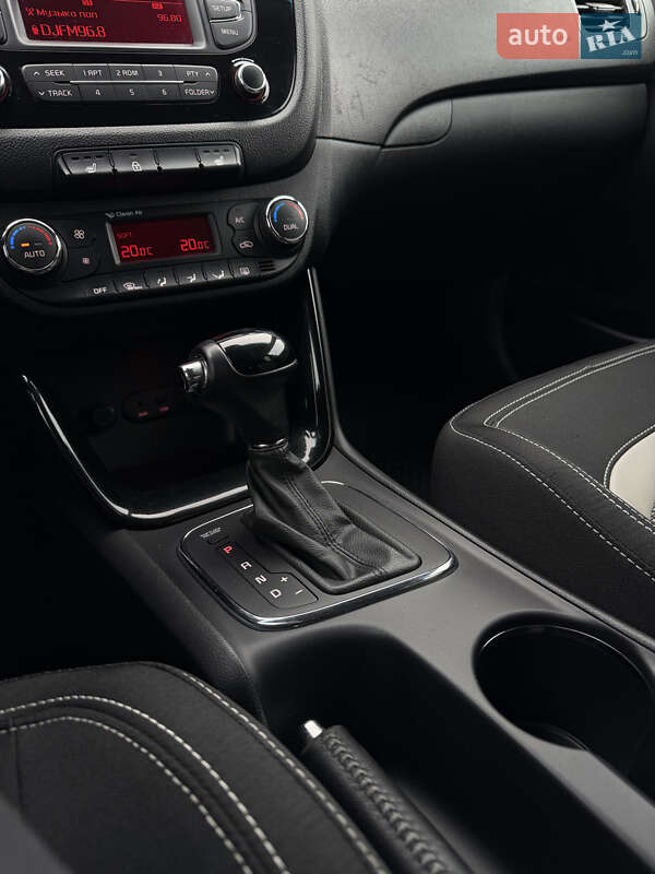 Хетчбек Kia Ceed 2013 в Києві