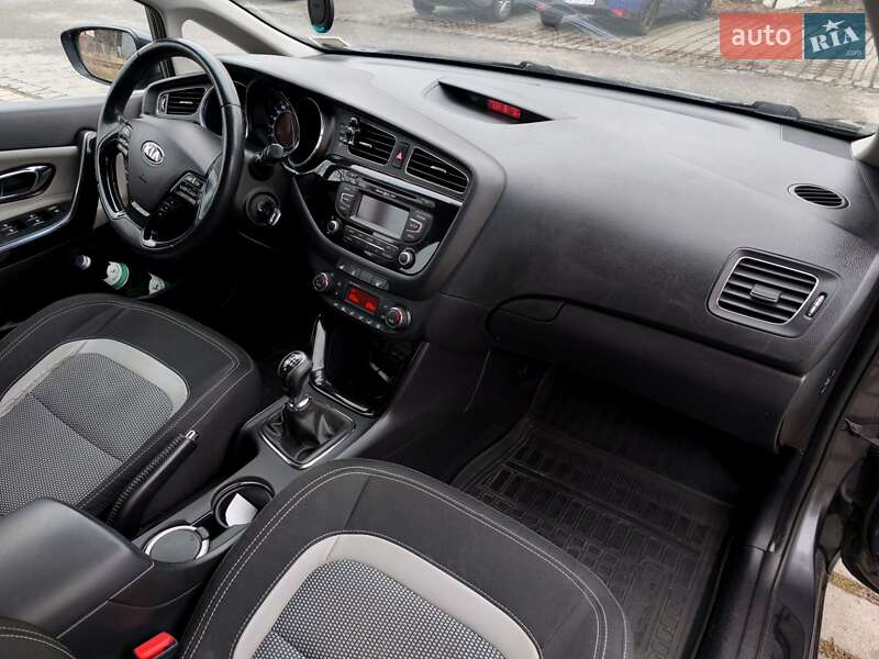 Універсал Kia Ceed 2015 в Києві