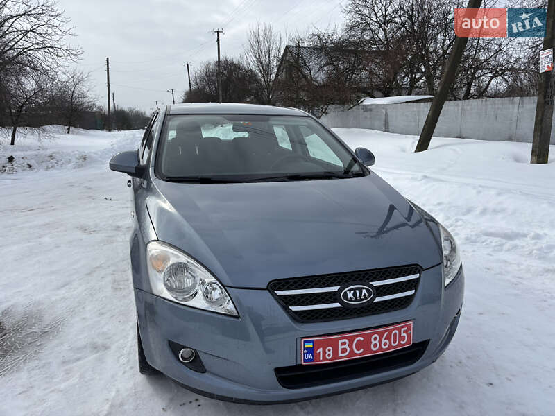 Хэтчбек Kia Ceed 2008 в Хороле фото 50 Хэтчбек Kia Ceed 2008 в Хороле