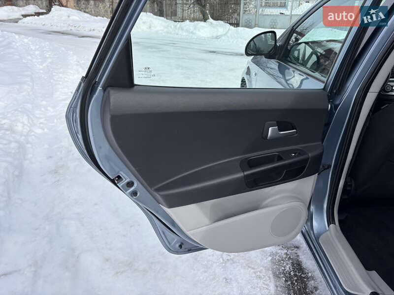 Хэтчбек Kia Ceed 2008 в Хороле фото 65 Хэтчбек Kia Ceed 2008 в Хороле