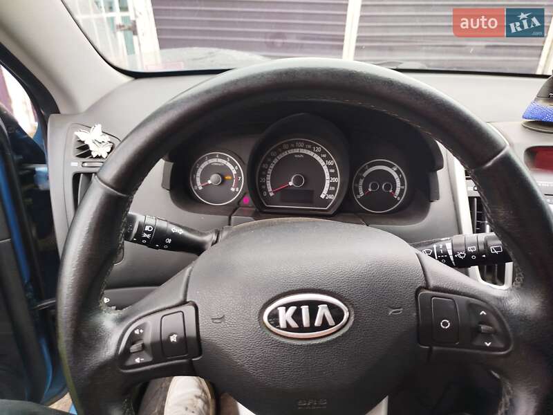 Хетчбек Kia Ceed 2009 в Барвінковому
