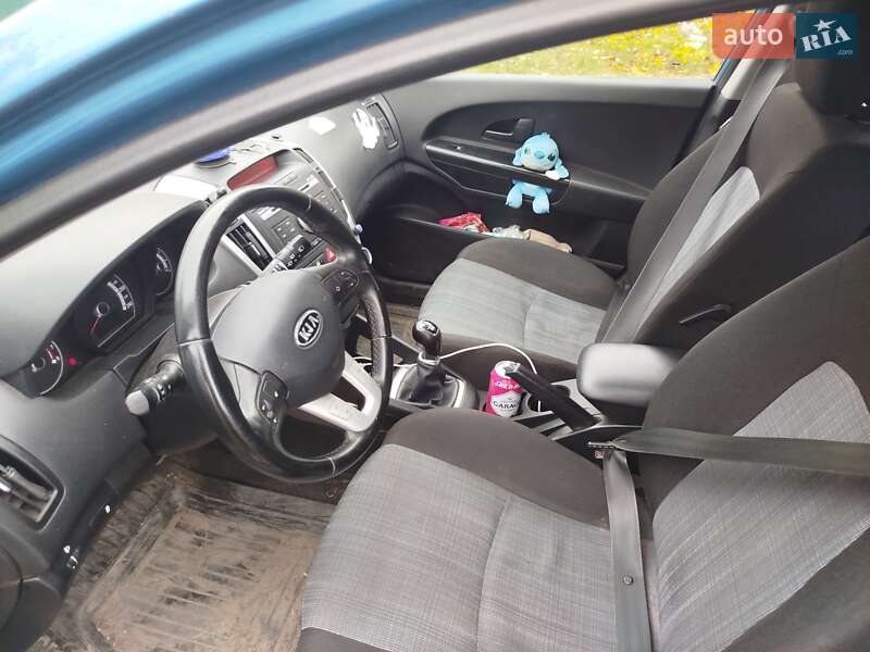 Хетчбек Kia Ceed 2009 в Барвінковому