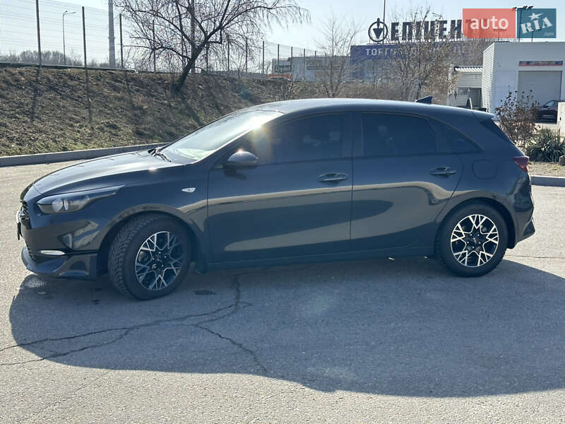 Хэтчбек Kia Ceed 2022 в Запорожье