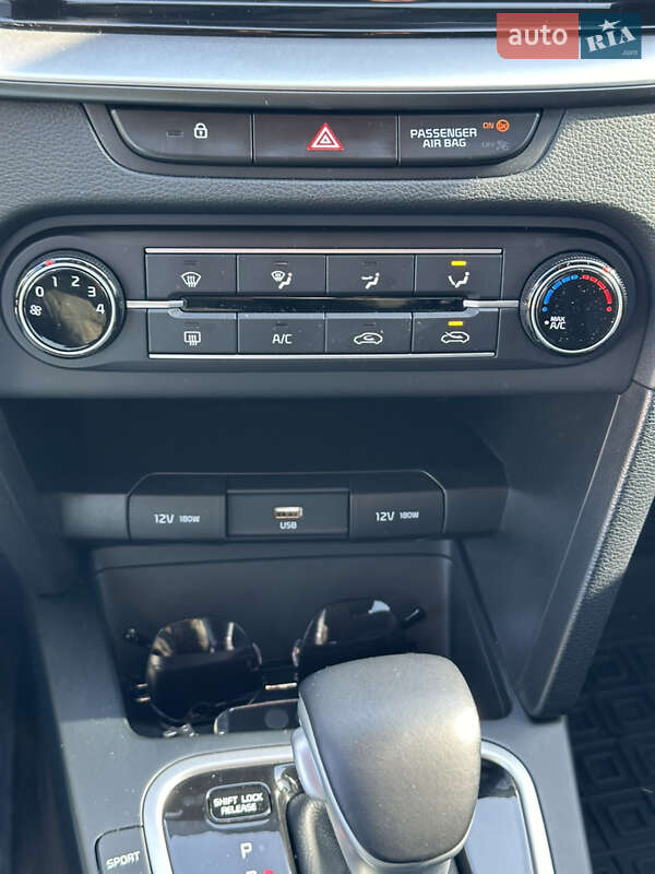 Хэтчбек Kia Ceed 2022 в Запорожье