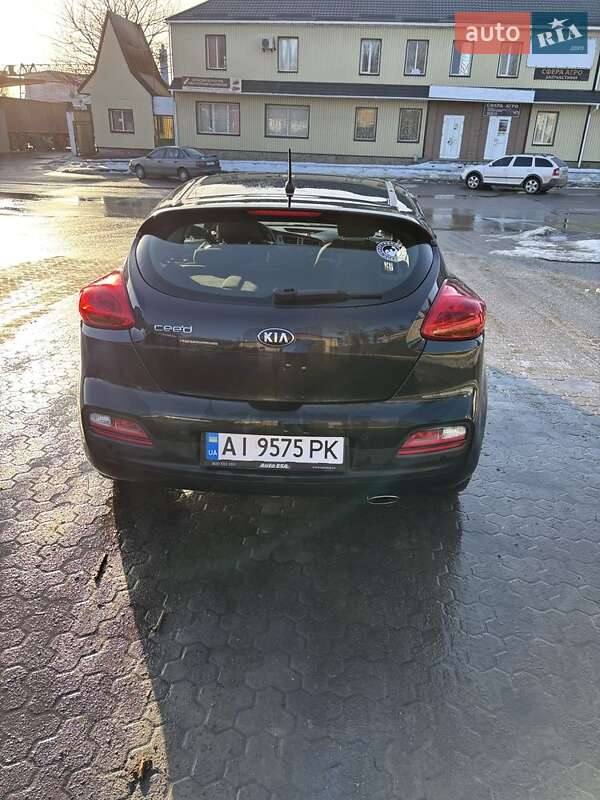 Хетчбек Kia Ceed 2013 в Жашківу