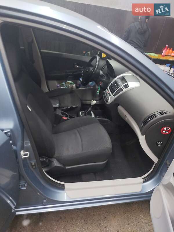Хетчбек Kia Ceed 2007 в Кам'янському