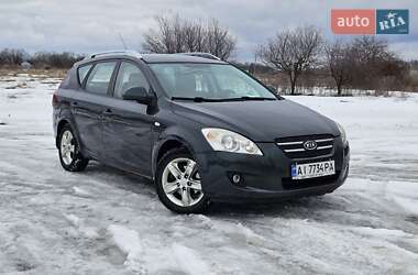 Универсал Kia Ceed 2008 в Обухове